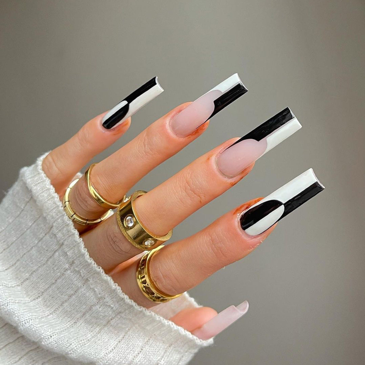 (27)Color Block Ballet-Long Fake Nails Black White Ballerina False Nail Tips Glossy Acrylic Nails Cool Press on Nails for Women and Girls