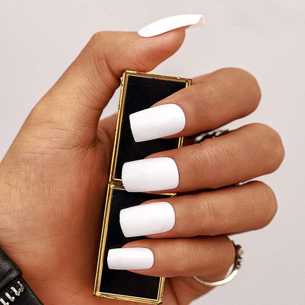 (M-16)Elegant Lady-White Press on Nail Square Short Fake Nails Acrylic Full Cover Glossy Stick on Nails Prom Fingernails Wedding False Nails for Women and Girls 24Pcs